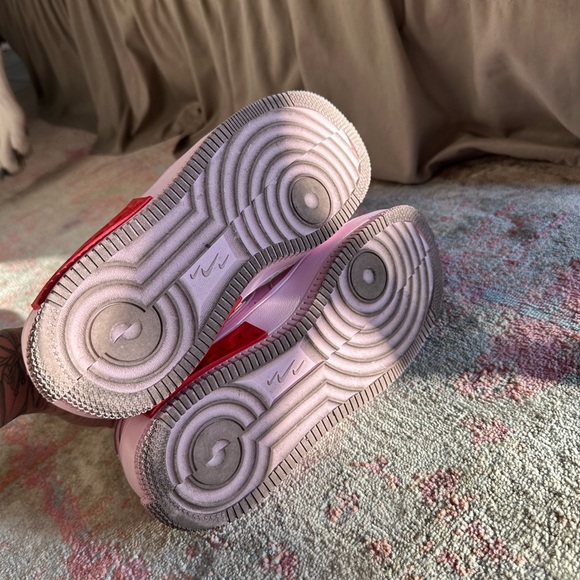• Pink Nike Air Force One Fontanka Size: 8 • - Picture 6 of 7